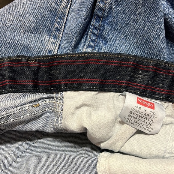 Wrangler Jeans 44x29 Regular Fit - Picture 6 of 6